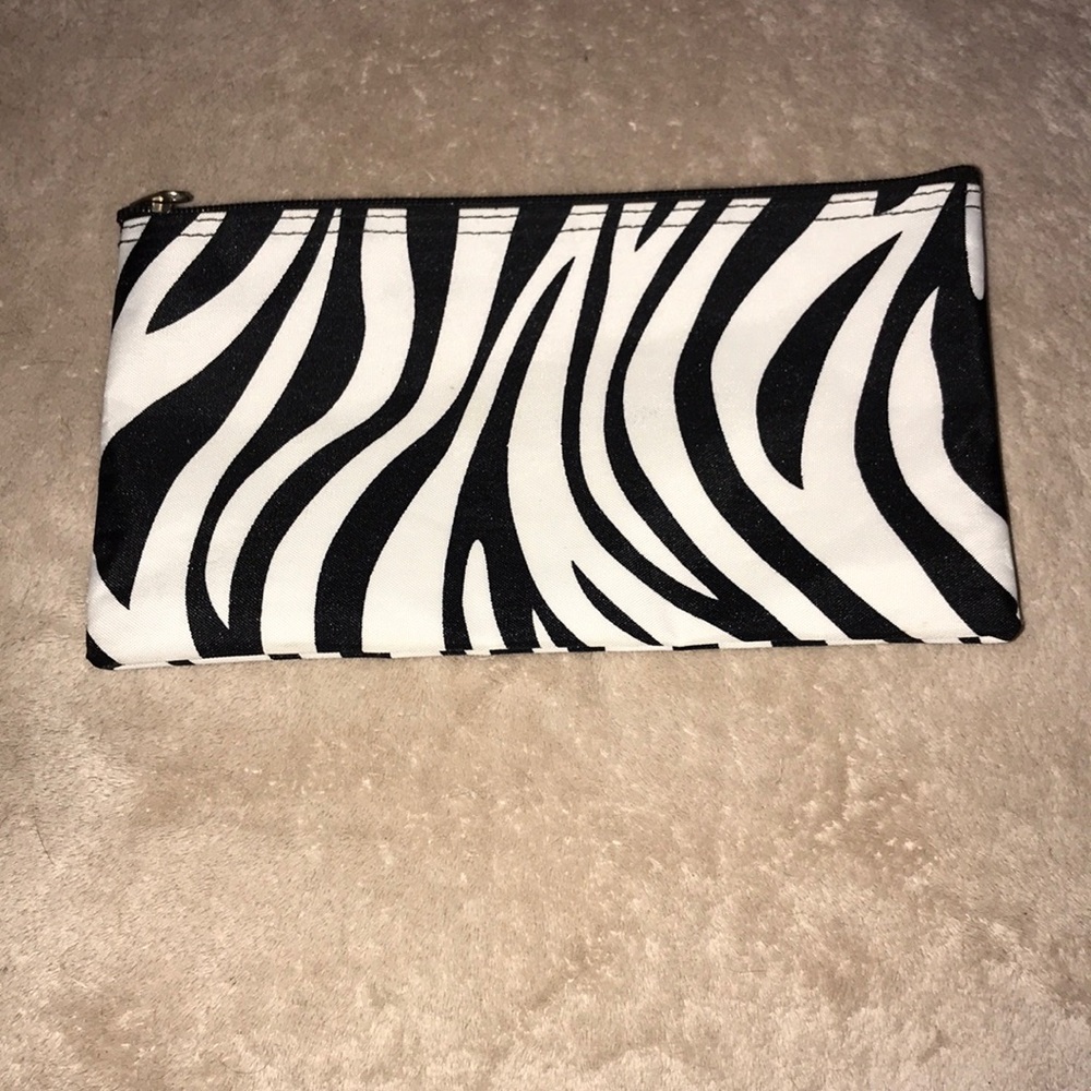 Zebra 🦓 print zippered bag 10x5.5”
